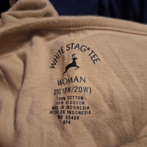 White stag graphic T-shirt size 2X - Picture 5 of 5